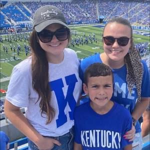 Meet your Posher, Dana